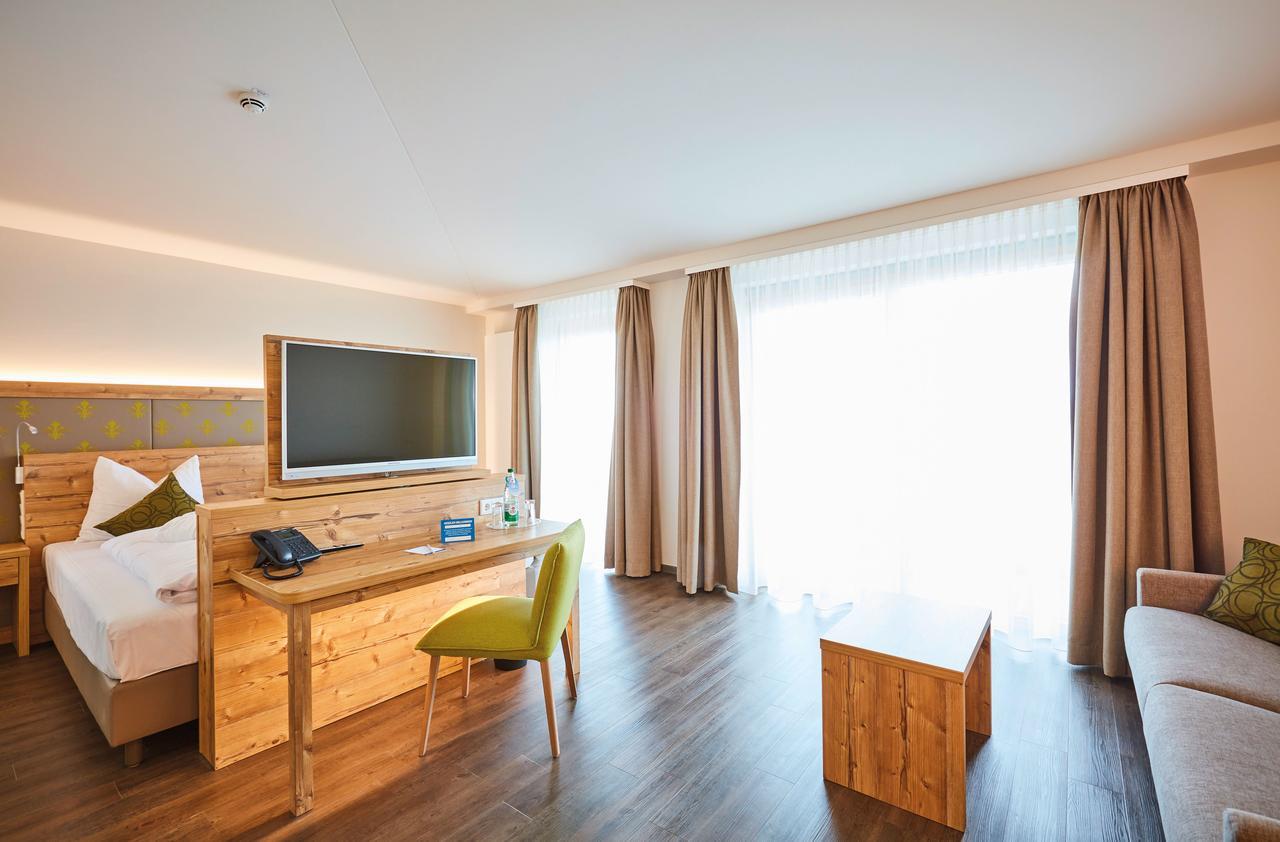 Vital Hotel An Der Therme Gmbh Bad Windsheim Ngoại thất bức ảnh